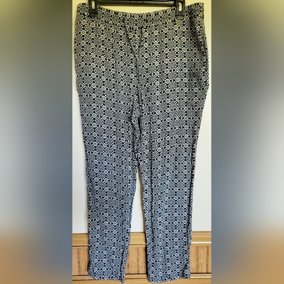 Talbots Pants - Talbots Women's 100% Rayon Detailed Pull on Pants Size Large